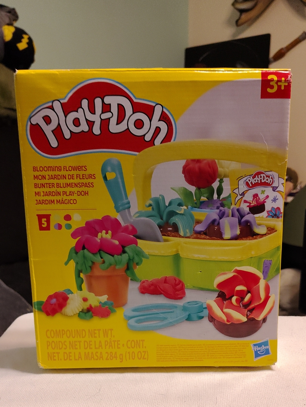 Play-Doh Blooming Flowers Playset